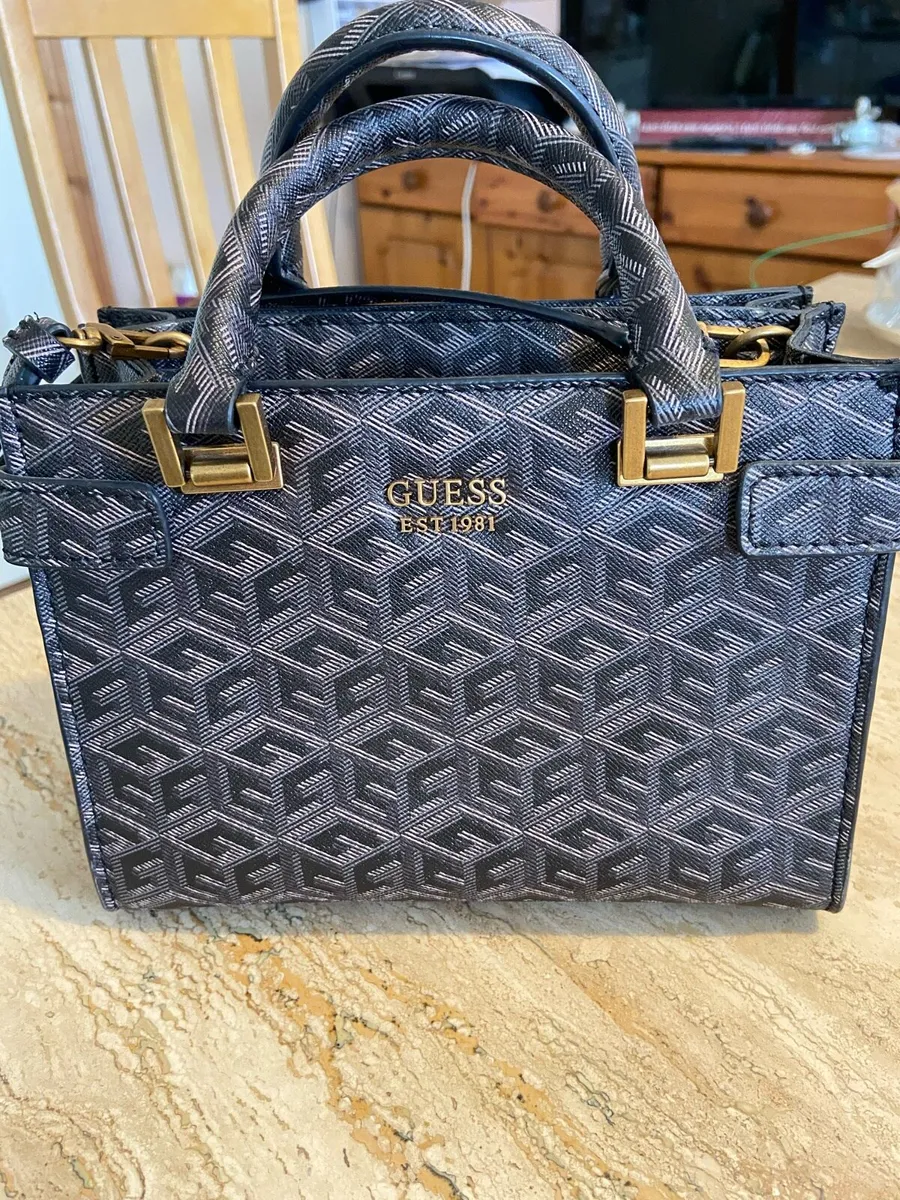 Guess Shoulder Bag - Image 1