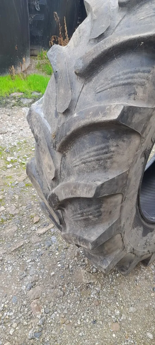 Tractor tyre - Image 2