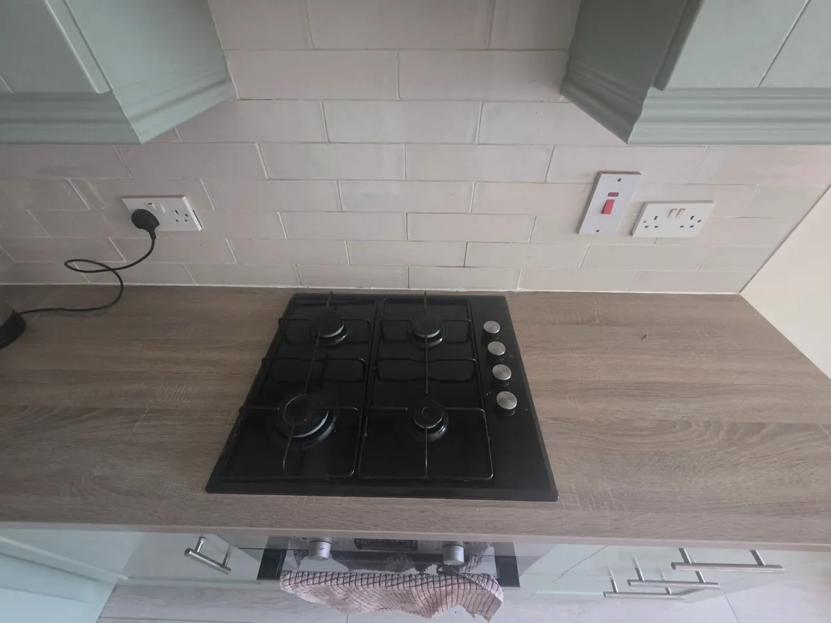Full Kitchen - Image 4