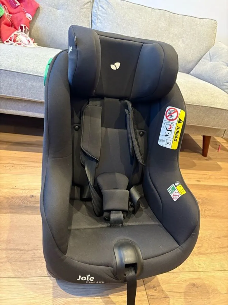 Joie Steadi R129- Rear/Front Facing Car Seat, Seat Belt Fitting - Image 1