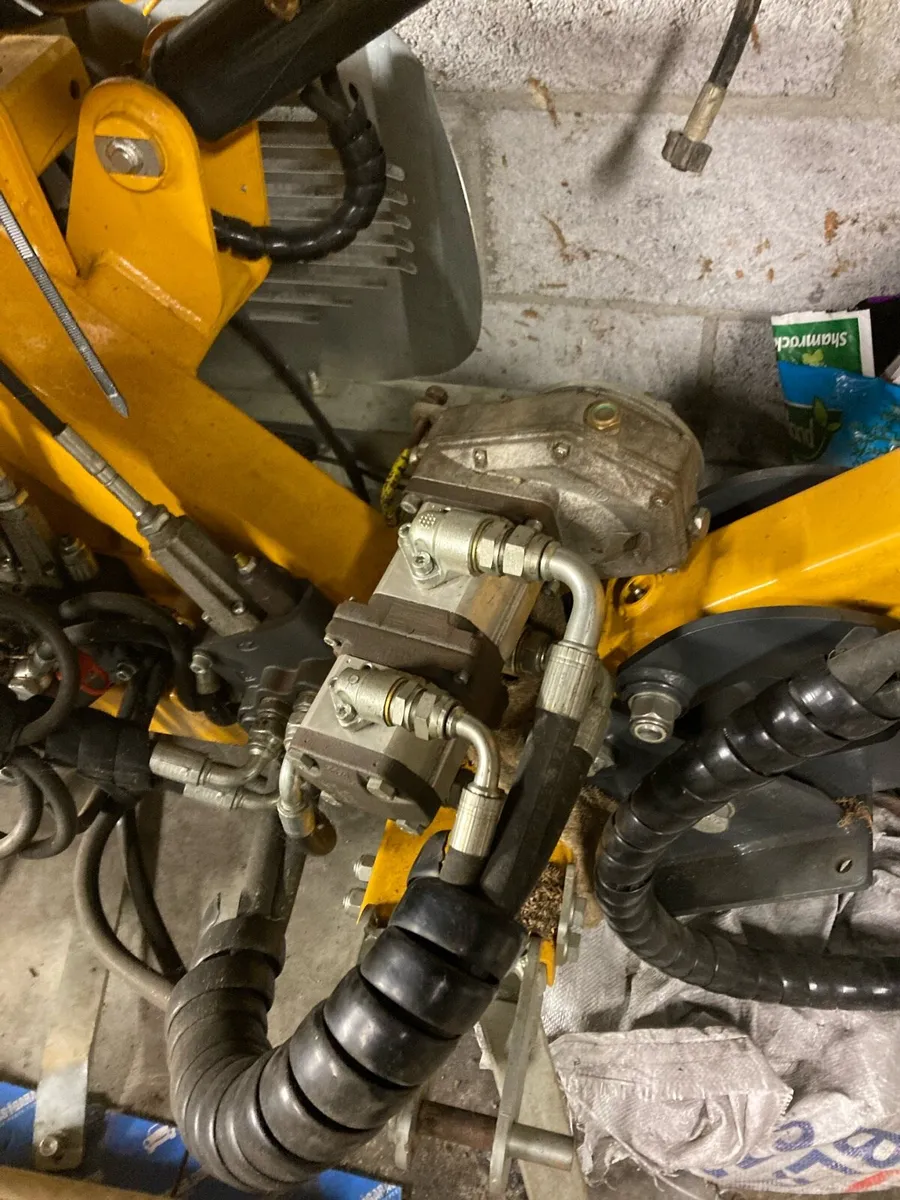 Femac hedge cutter - Image 1