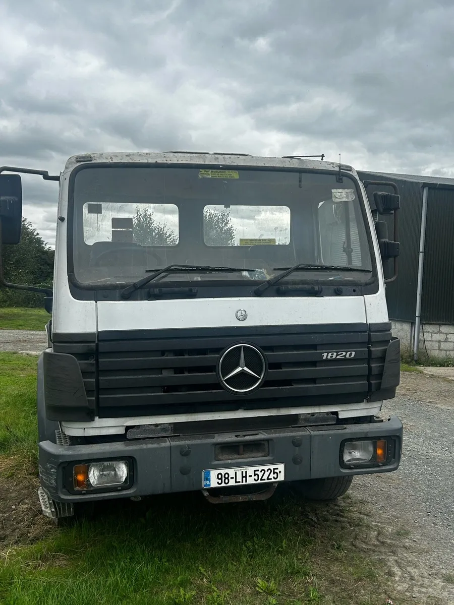 1998 Mercedes 1820 Chassis & Cab - Image 1