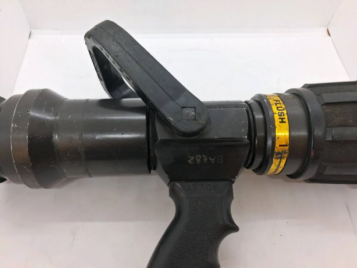 Postage - Akron 4820 Assault Nozzle Firefighting N - Image 3