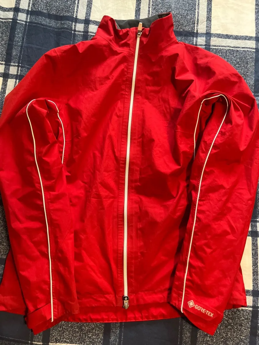 Child’s golf gore-tex rain top - Image 2