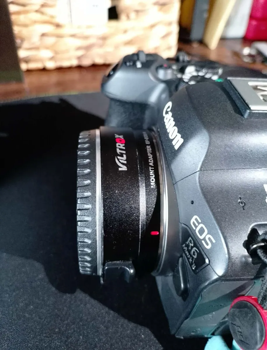 Canon Prime lenses ,  EF 85mm F1.2   & EF135mm F2 - Image 2