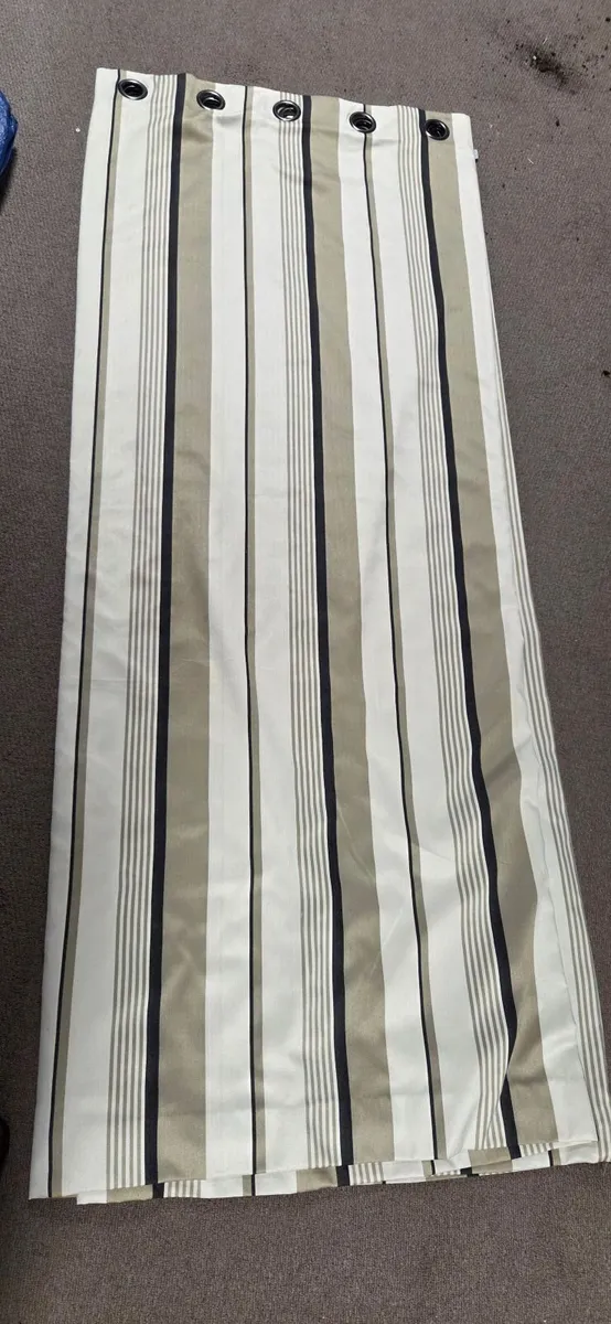 Curtains - Image 1