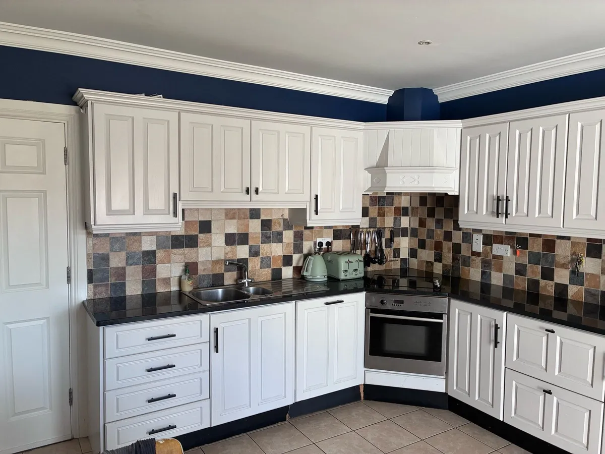 Kitchen - Image 2