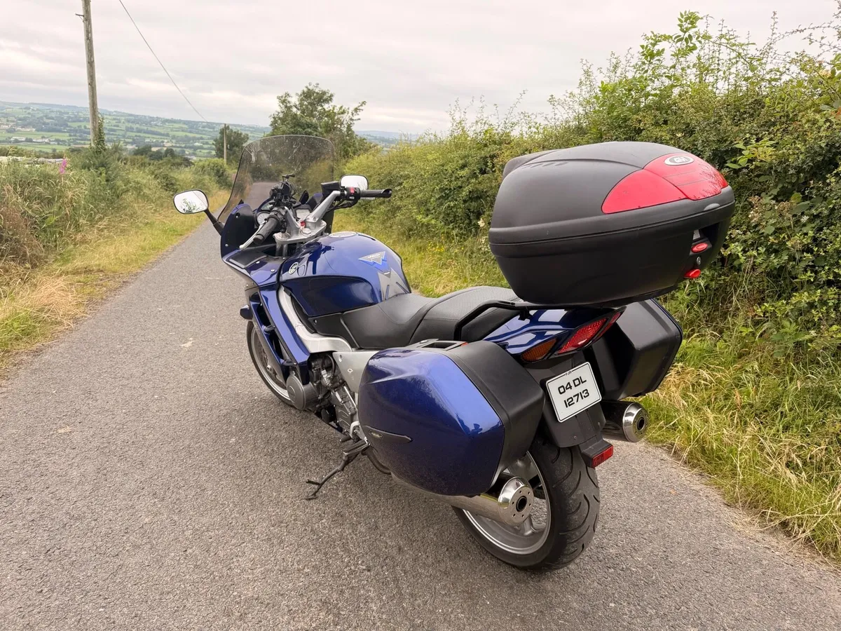2004 Yamaha FJR 1300 - Image 4