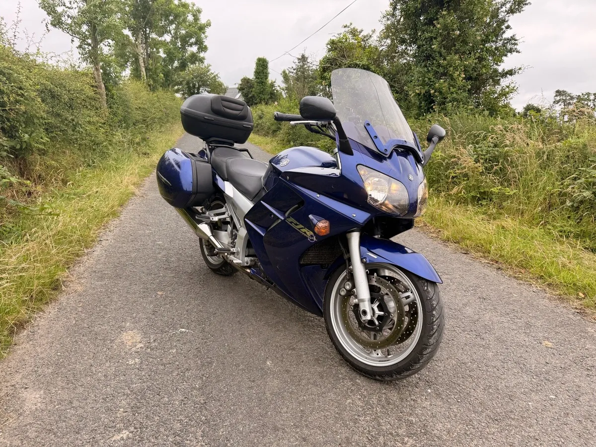 2004 Yamaha FJR 1300 - Image 1