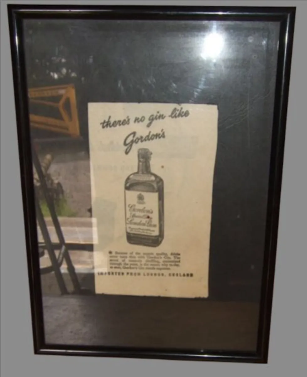 Framed Vintage Gordon's Gin Ad – Authentic - Image 3