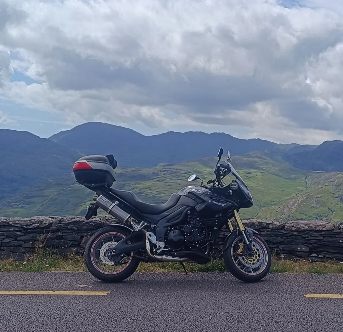 2010 Triumph Tiger 1050 - Image 1