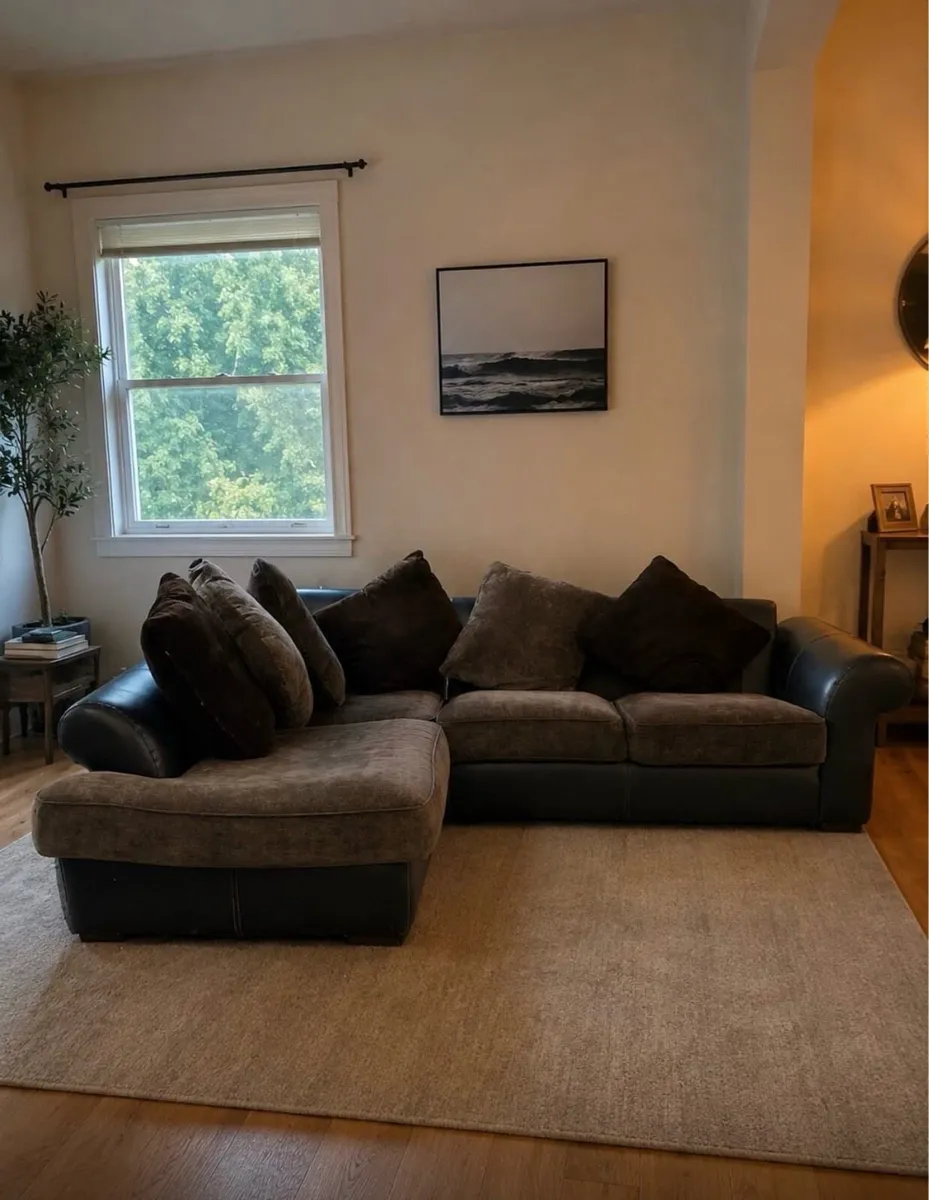 Large brown corner sofa/couch - Image 1