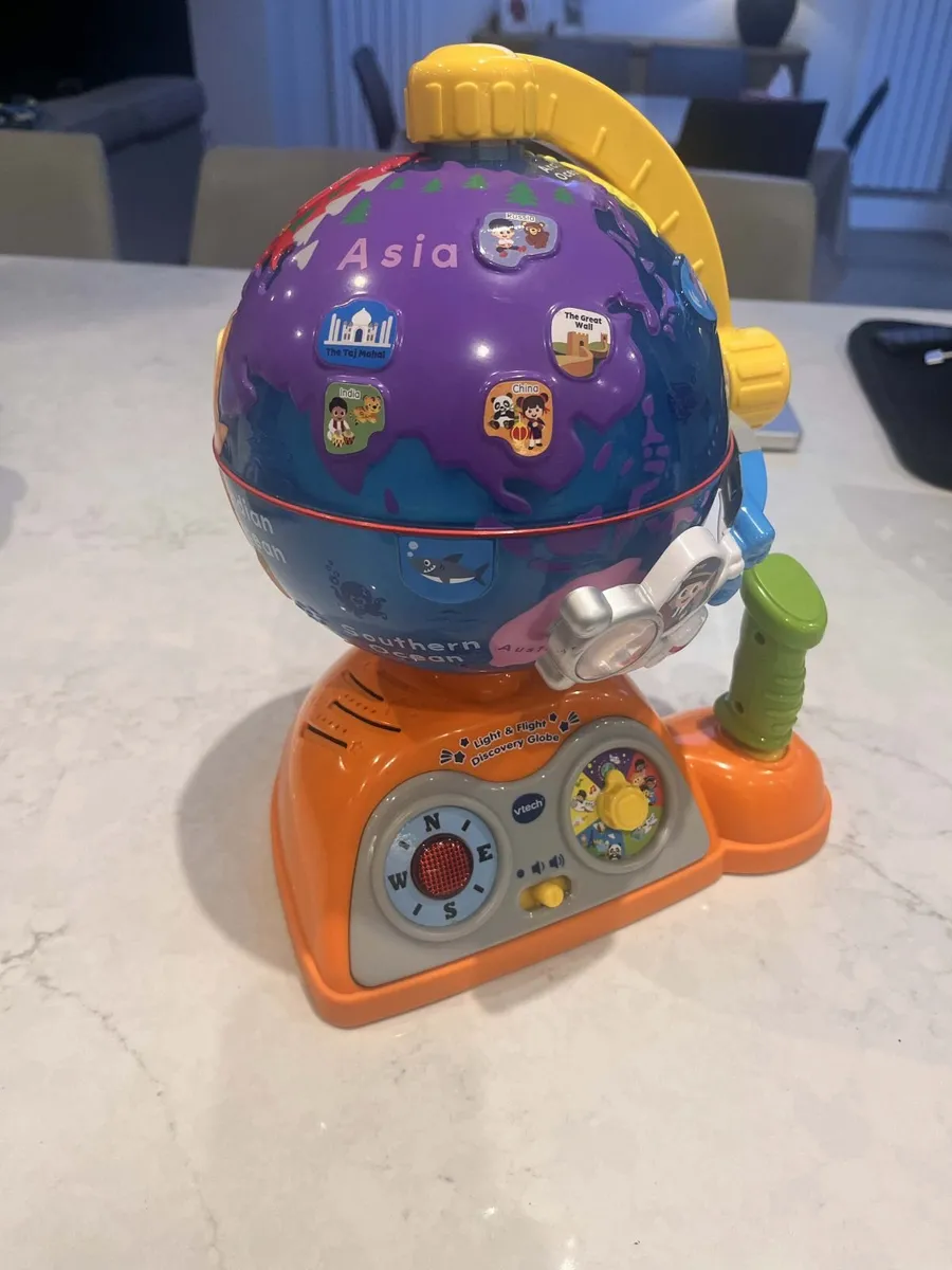 VTech Light and Flight Discovery Globe - Image 3
