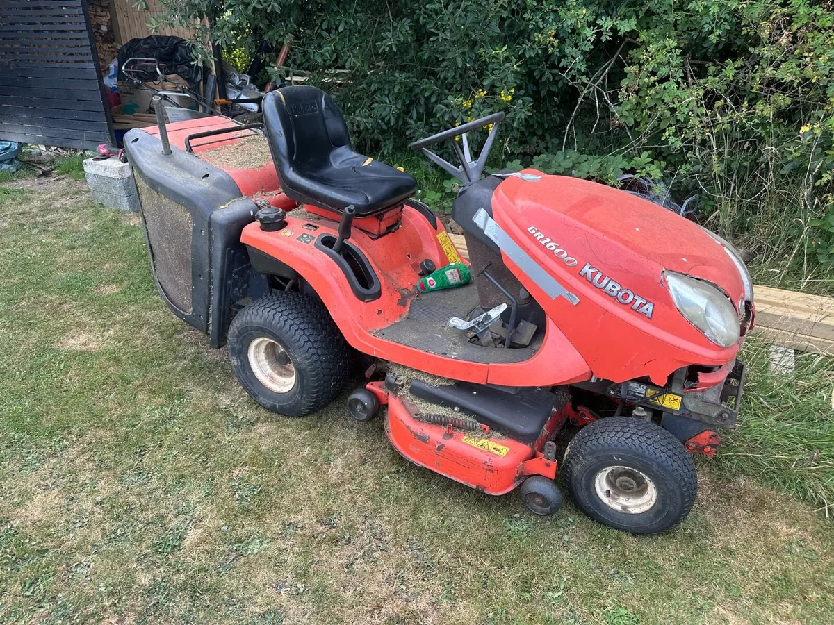 Kubota GR1600 Ride on Mower - Image 1
