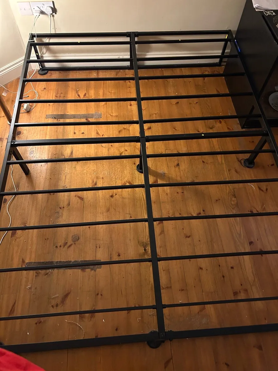 King size frame - Image 1