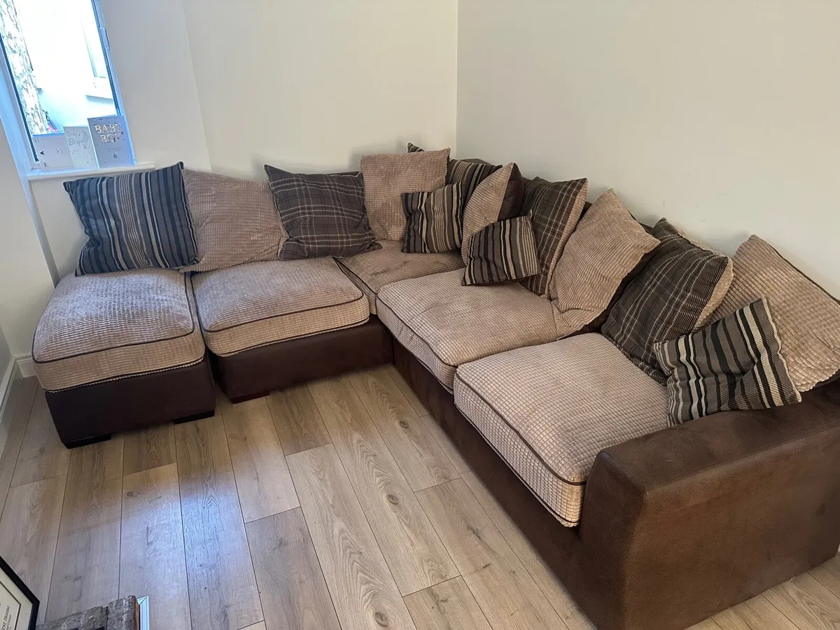 Couch - Image 1