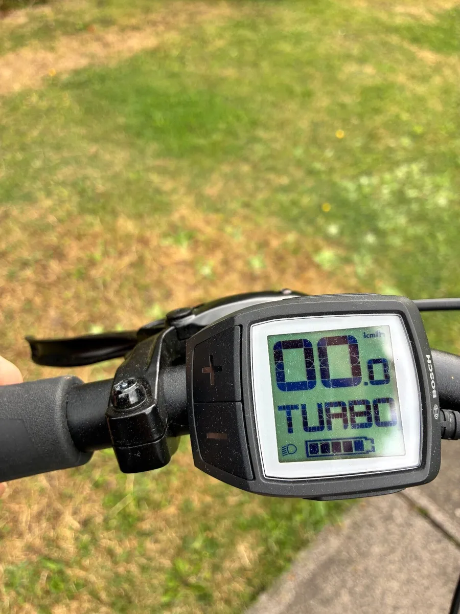 Trek District+ 1 Lowstep E-Bike - Image 3