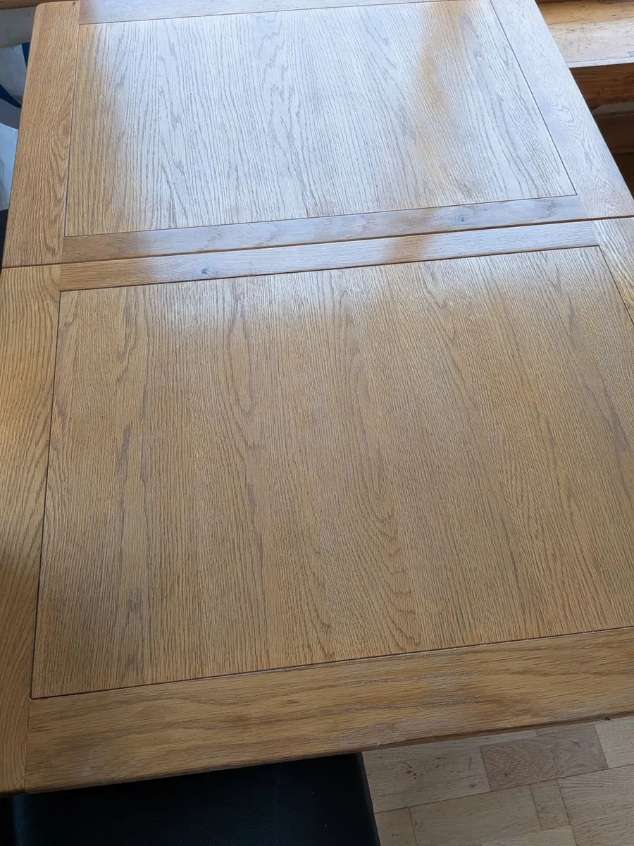 Extendable Oak Table and chairs - Image 4