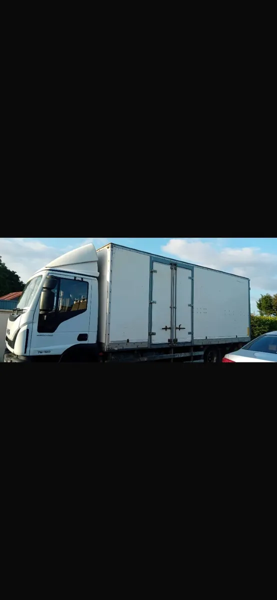 Box lorry - Image 1