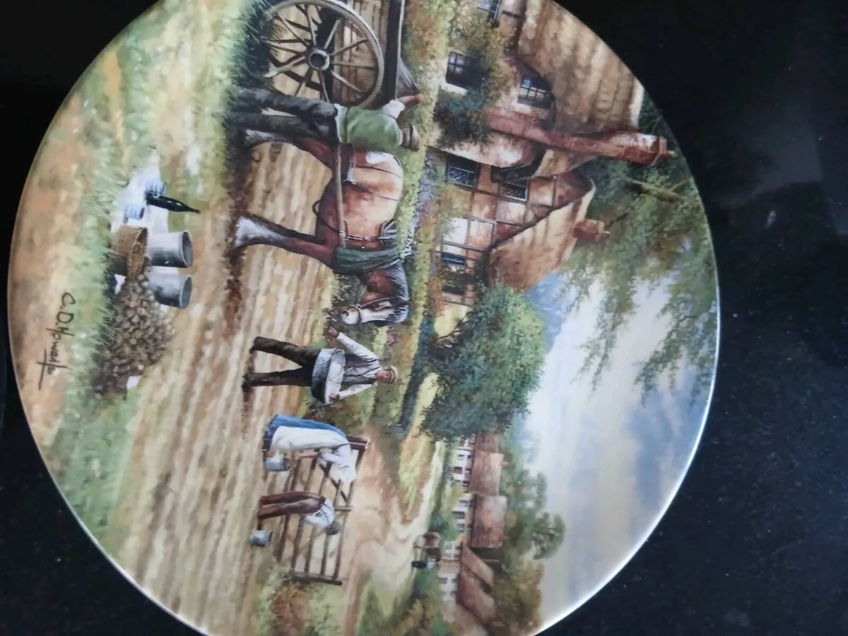 Wedgewood plates - Image 2
