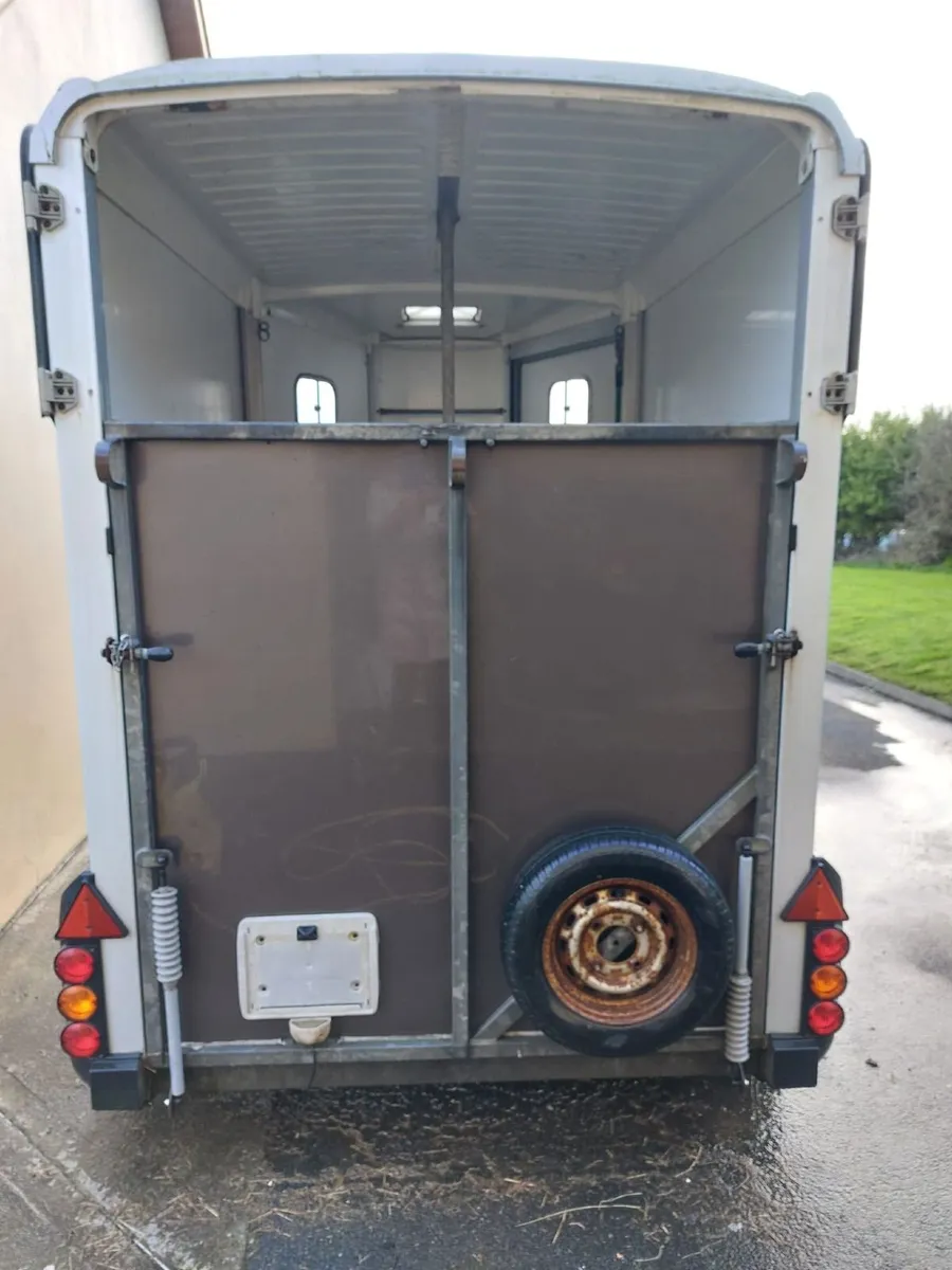 Ifor Williams 506 Horsebox Kerry - Image 3