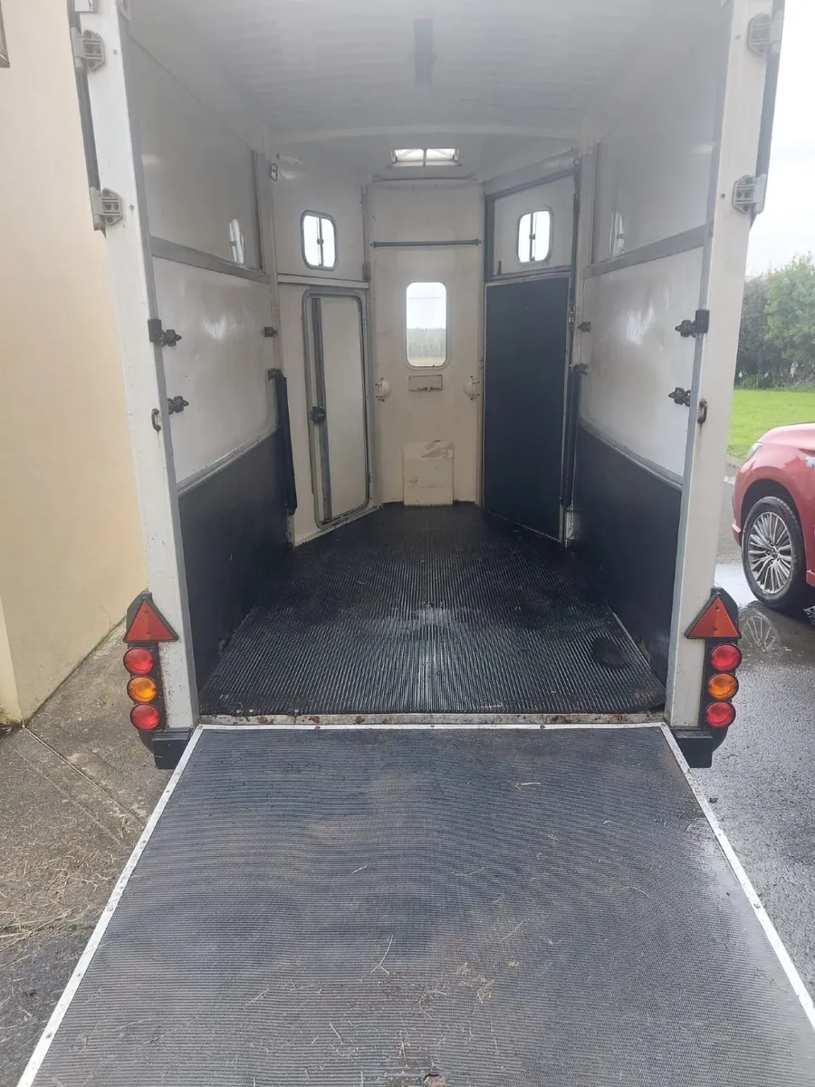 Ifor Williams 506 Horsebox Kerry - Image 4