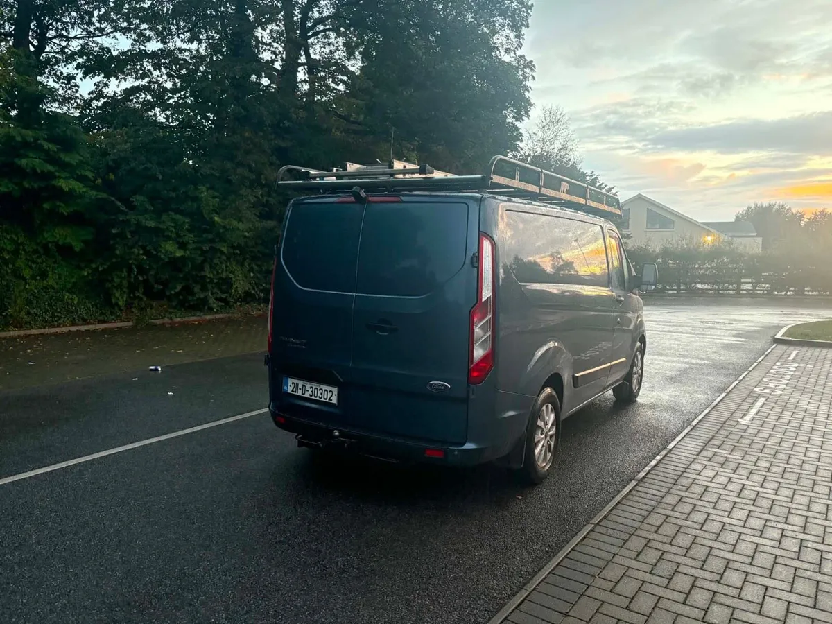 Van - Image 3