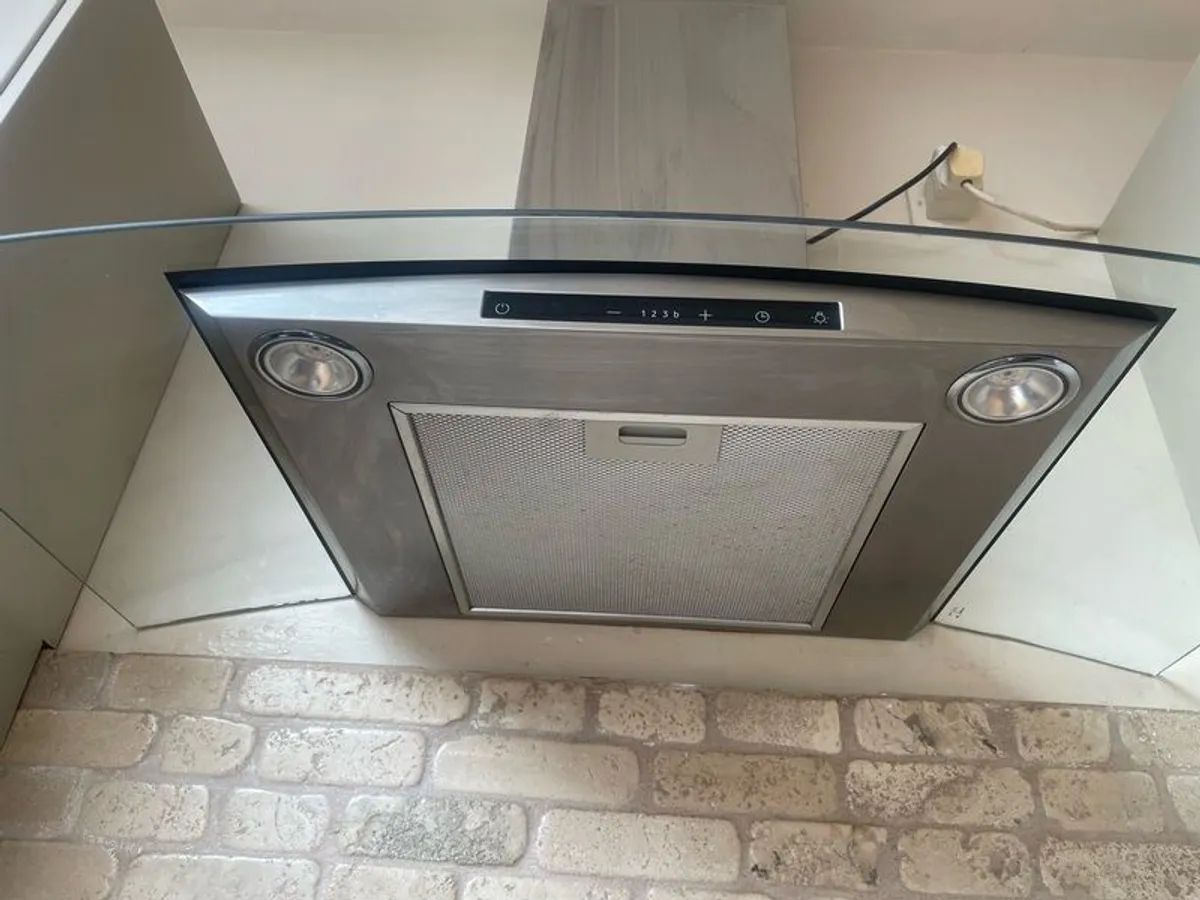 Samsung curved glass extractor fan - Image 3