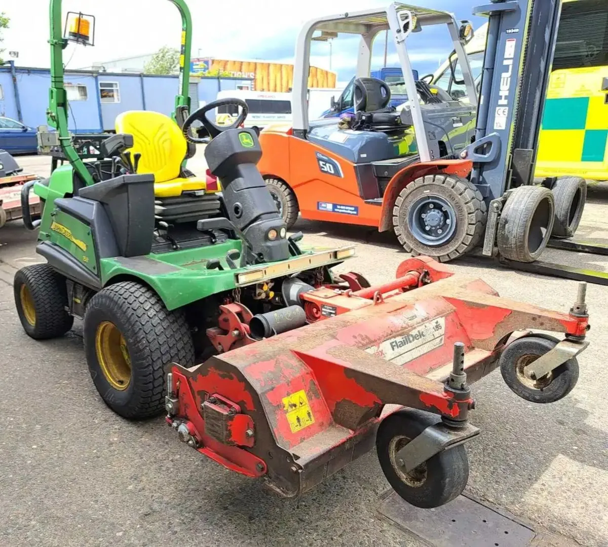 John Deere 1580 38hp ride on mower lawnmower - Image 2
