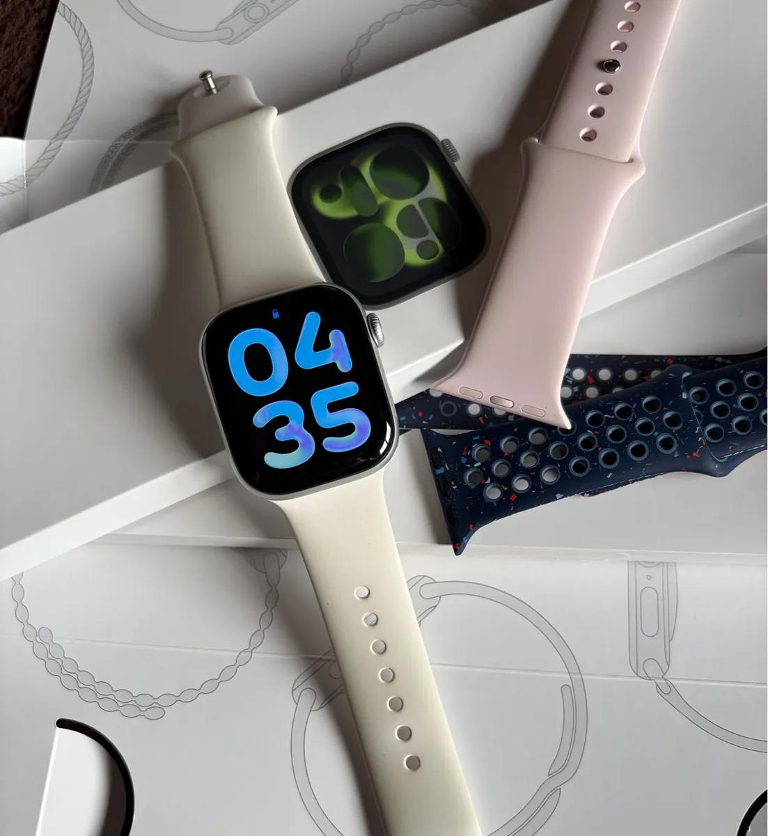 Apple Watch Series 11 (42mm) Silver - Image 1