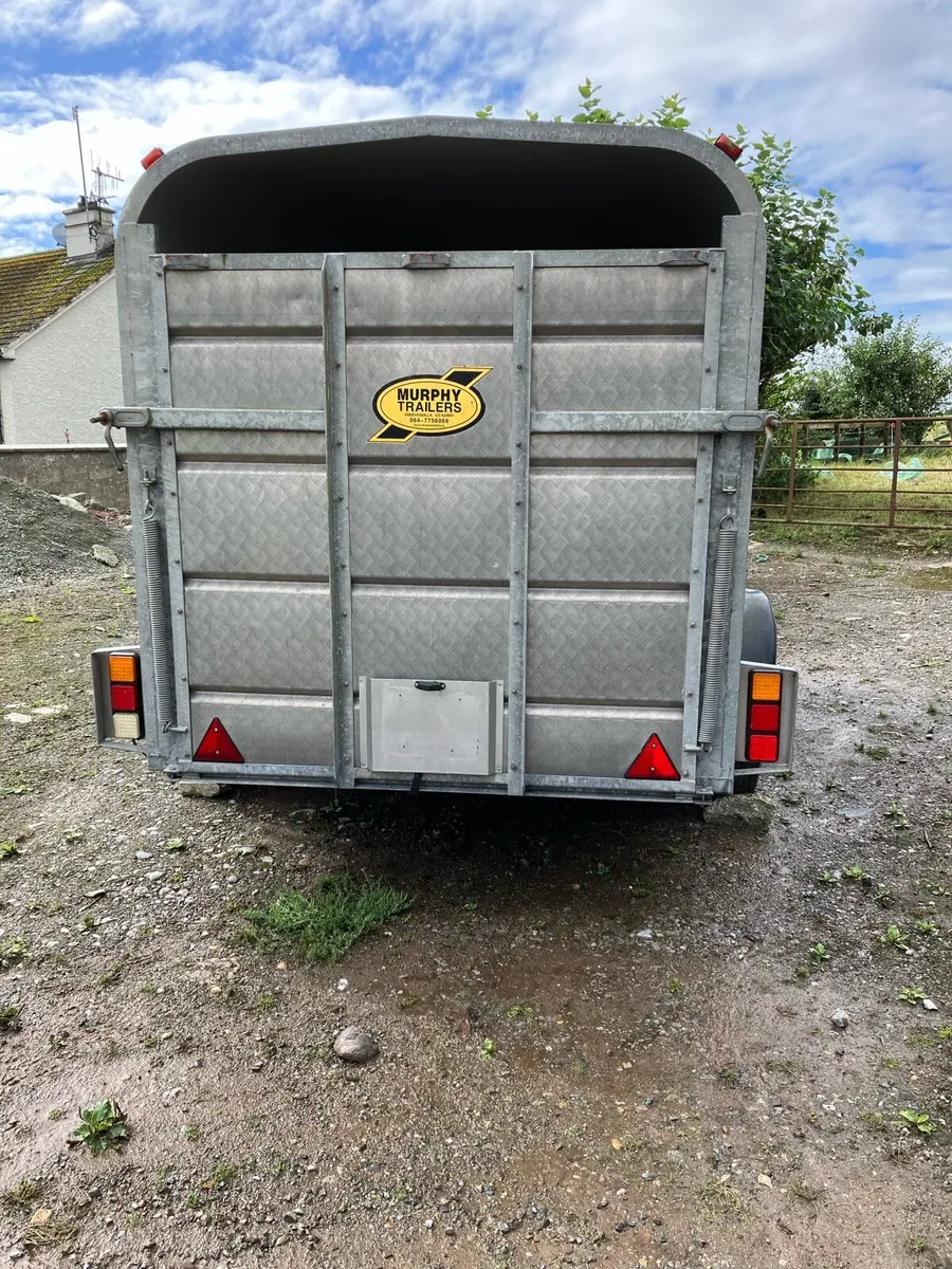 Cattle box - Image 2