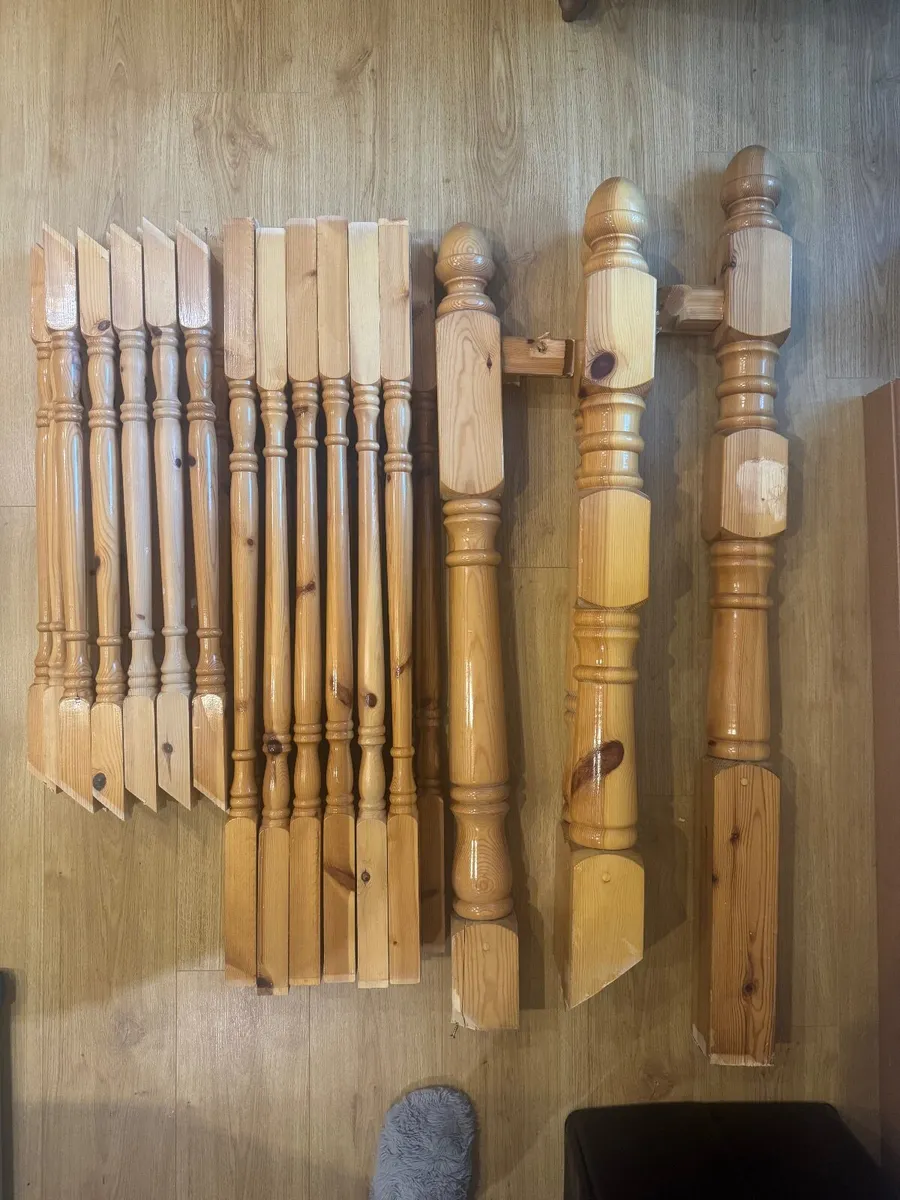 Balusters and newels - Image 3