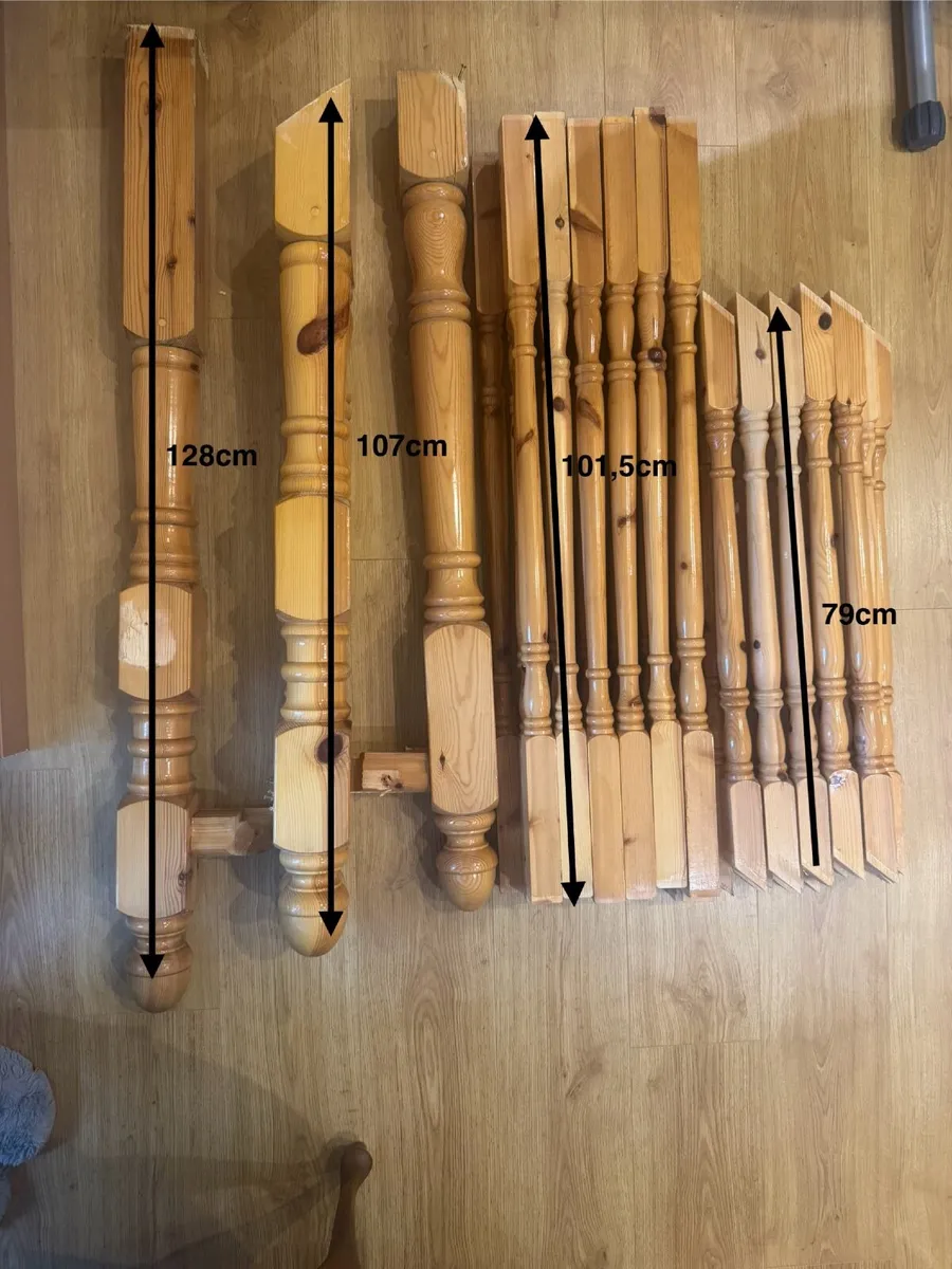 Balusters and newels - Image 1