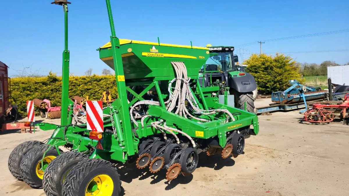 John Deere 750A Direct Drill - Image 3