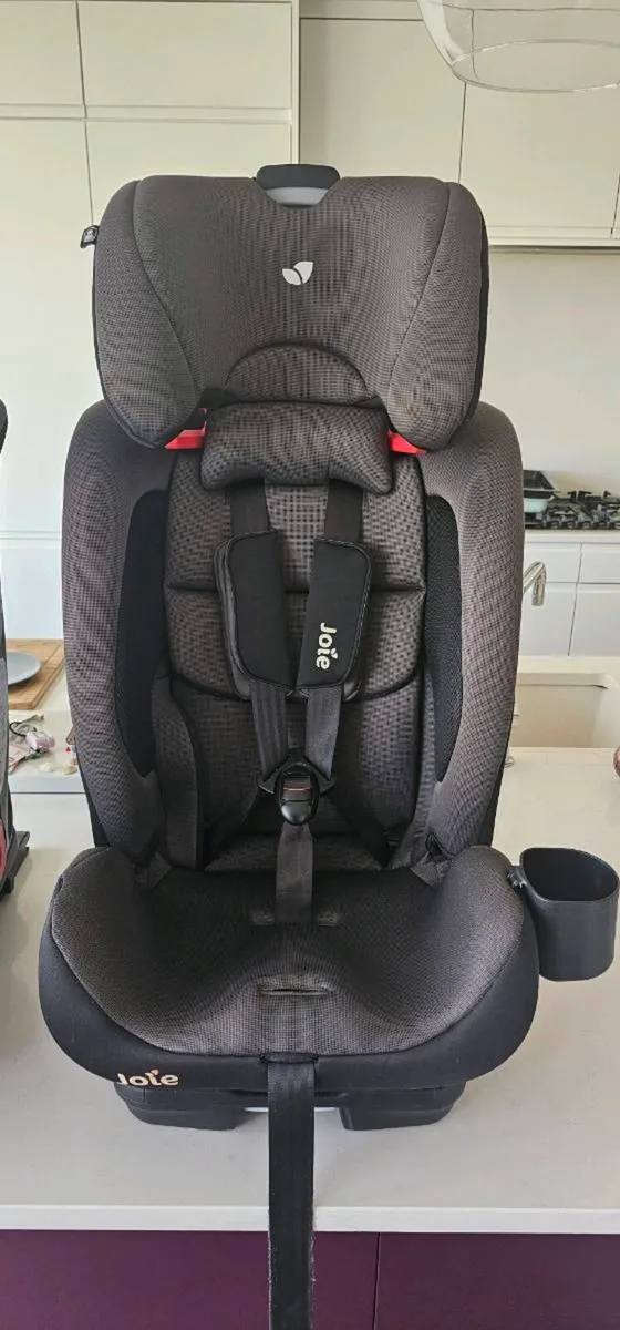 2 x Joie ISOfix Car Seats (9-36 kg) - Image 3