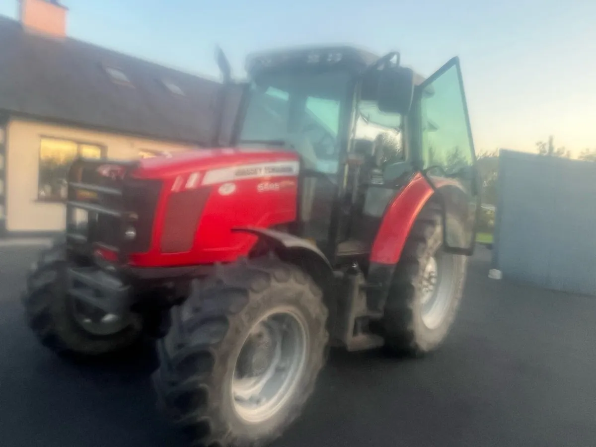 Massey Ferguson - Image 2