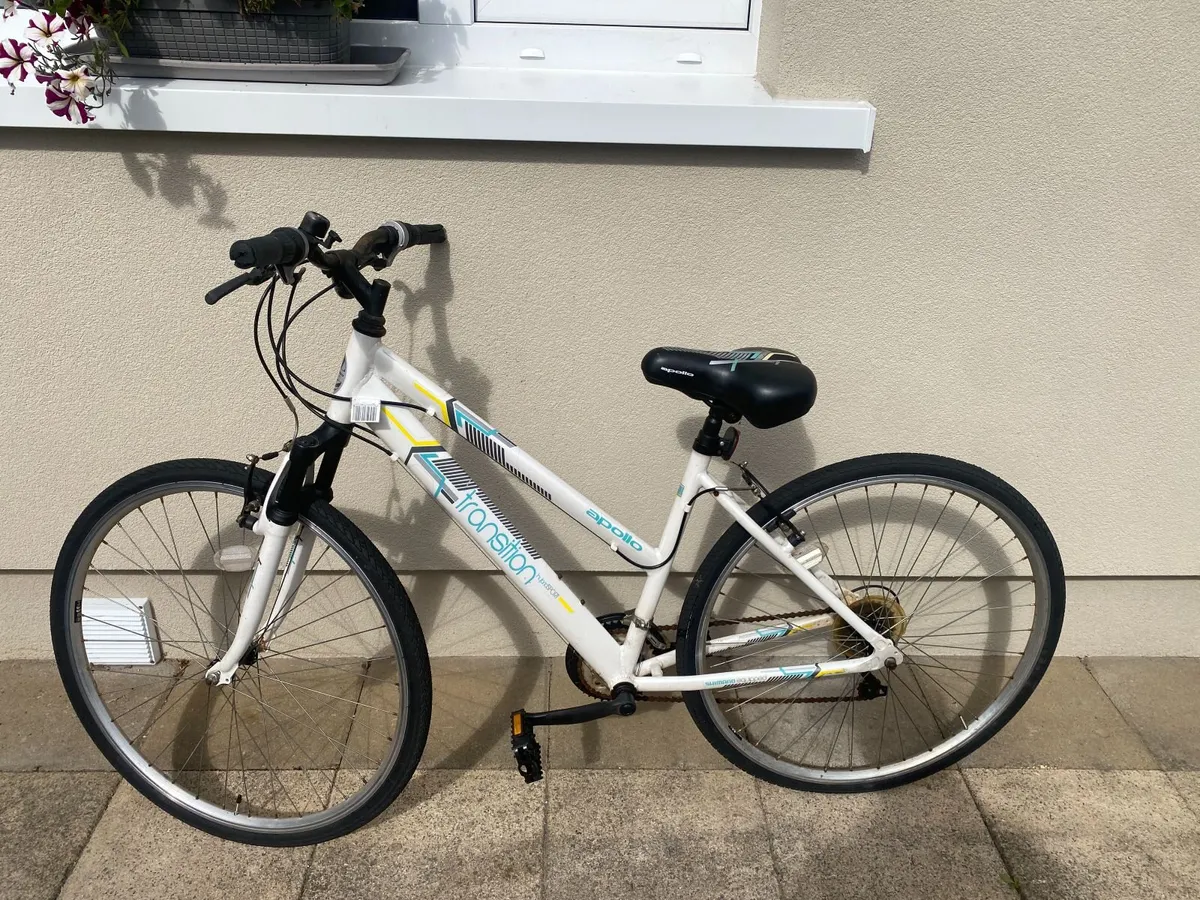 Ladies/girls bike - Image 1