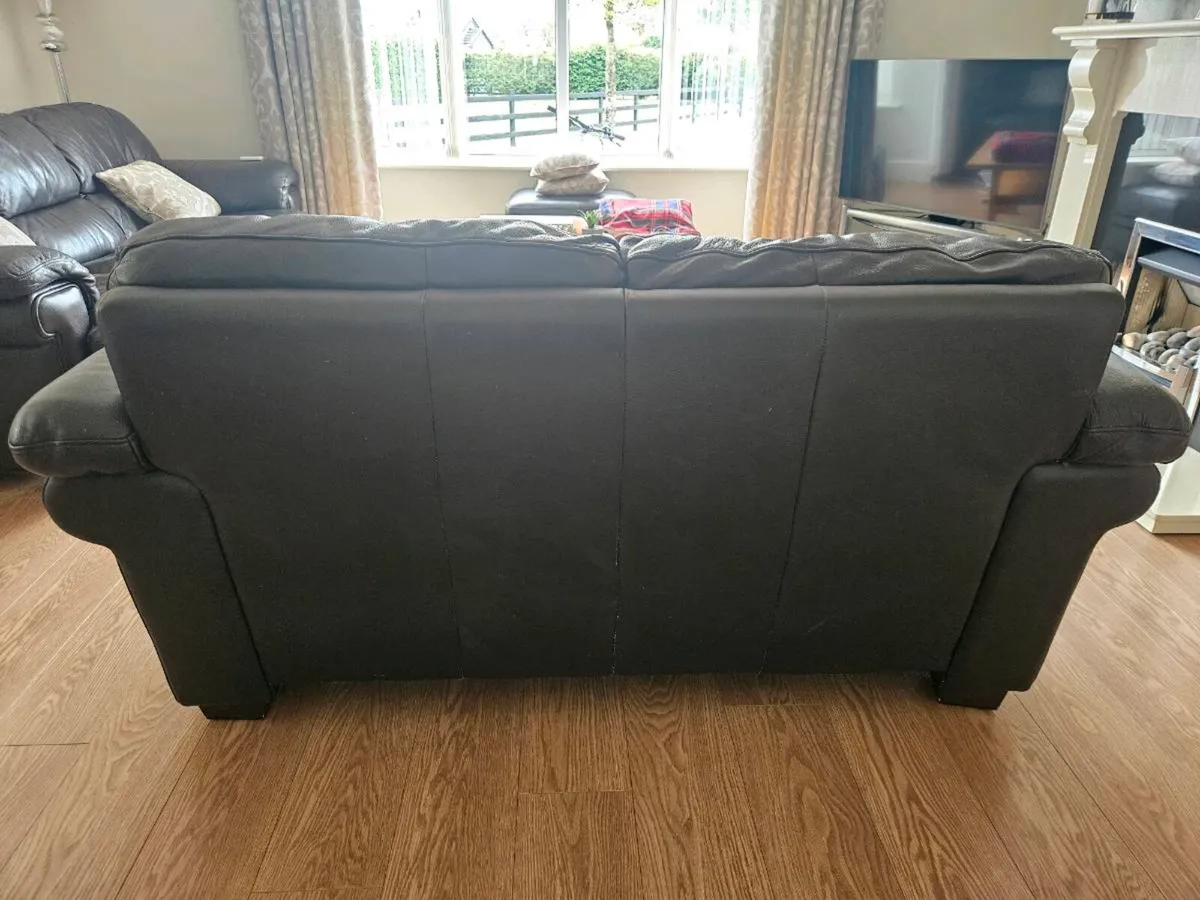 3+2 leather sofa - Image 3