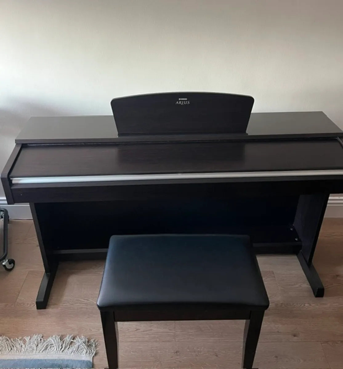 Yamaha Digital Piano & Stool Excellent Condition - Image 3