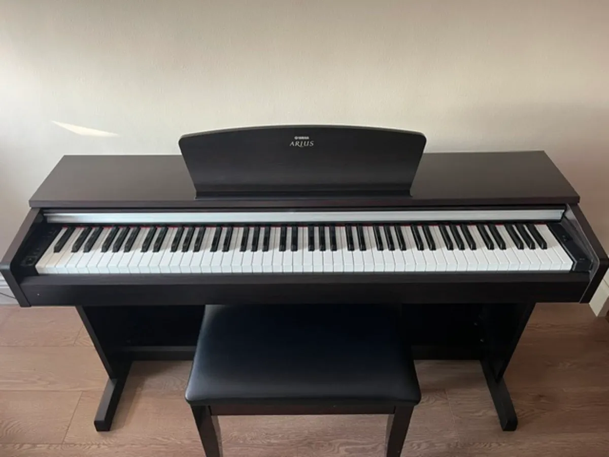 Yamaha Digital Piano & Stool Excellent Condition - Image 4