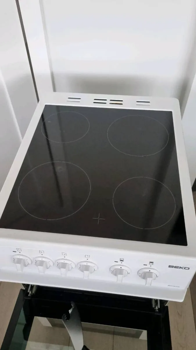 Beko 50cm Double Oven - Image 4