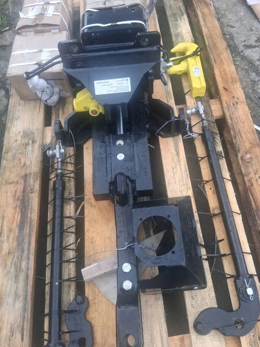 Sauermann pick-up hitch - Image 1