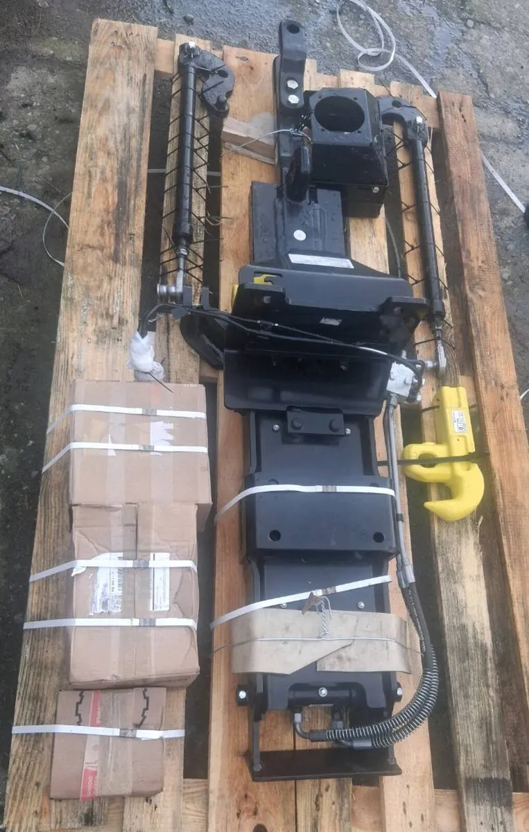 Sauermann pick-up hitch - Image 3