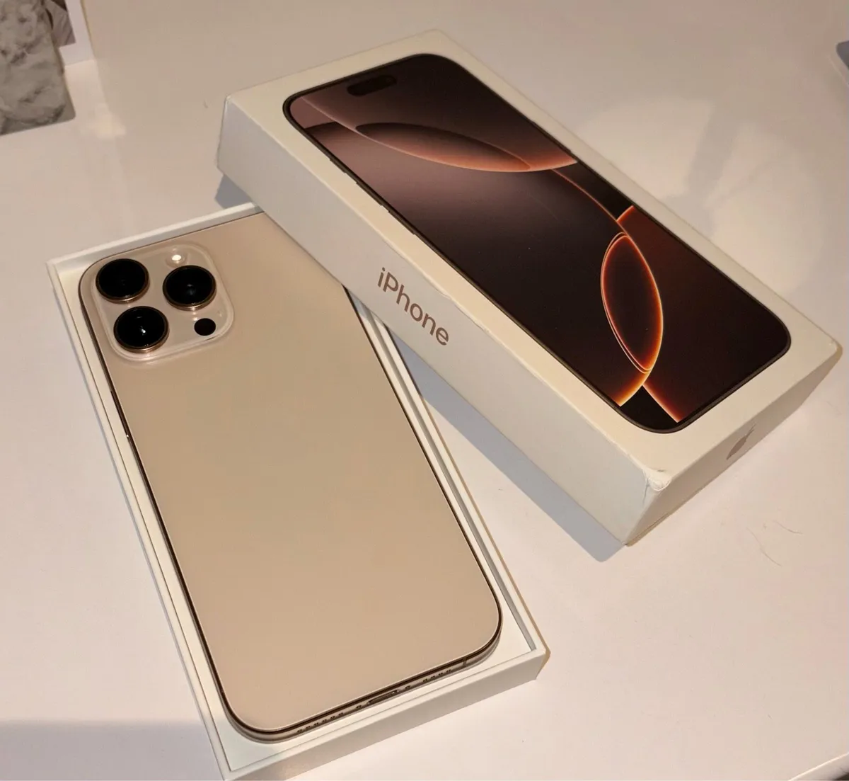 Iphone 16 Pro Max - Image 2