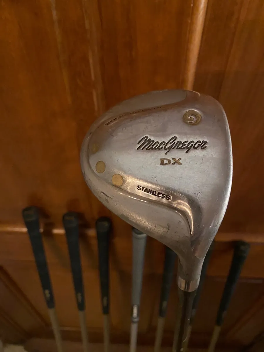 Ladies Right Handed Graphite Irons & Woods McGrego - Image 2