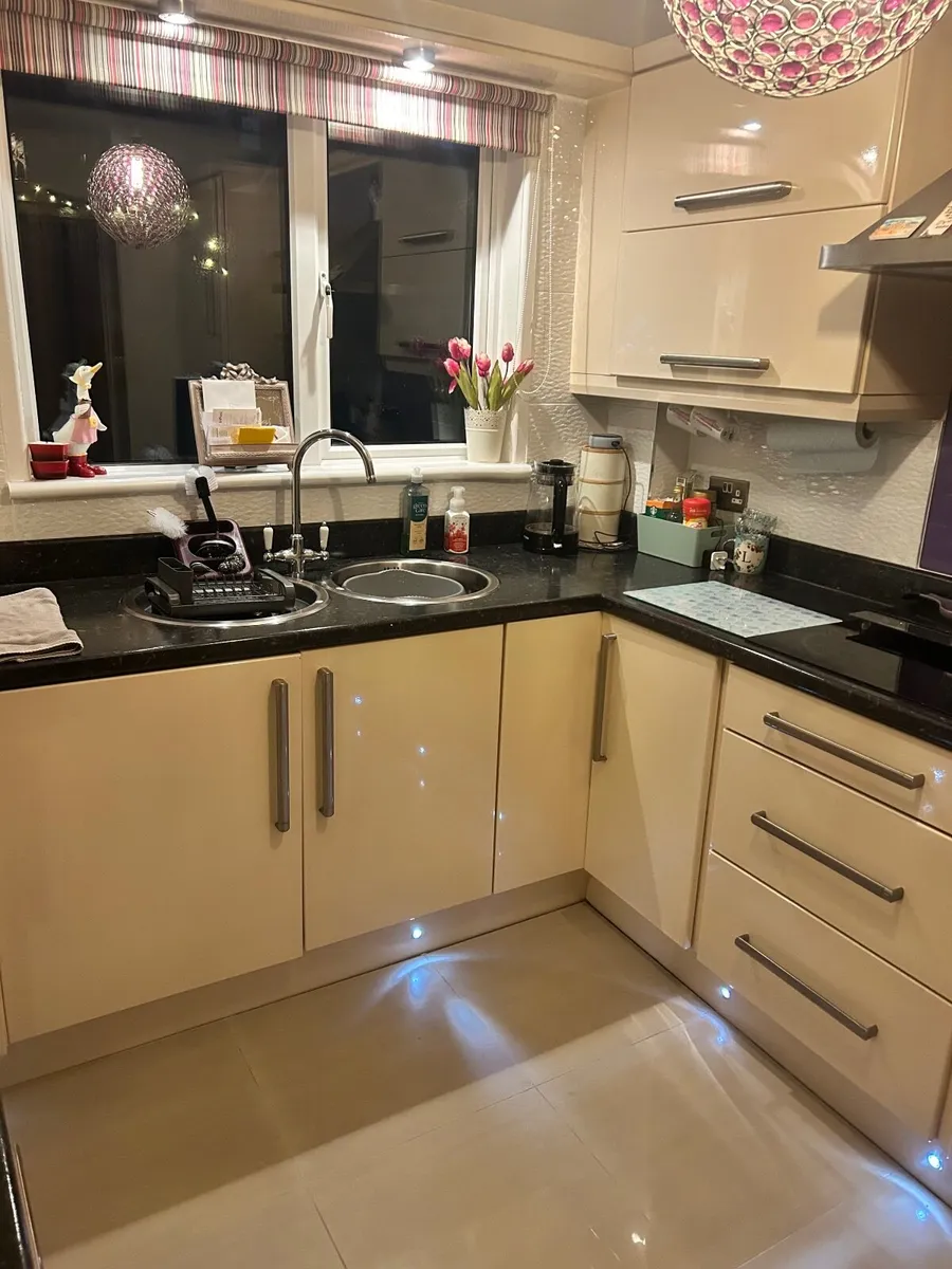 Kitchen - Image 1