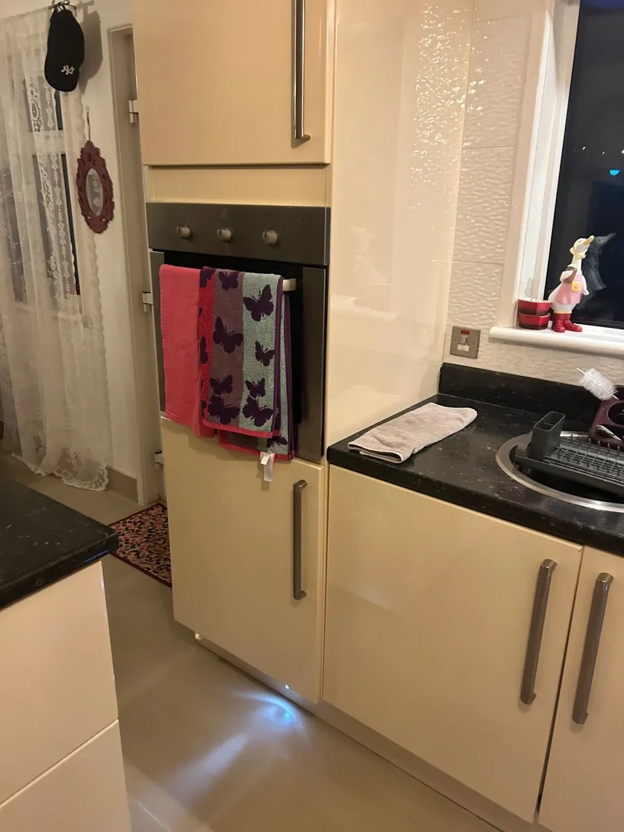 Kitchen - Image 2