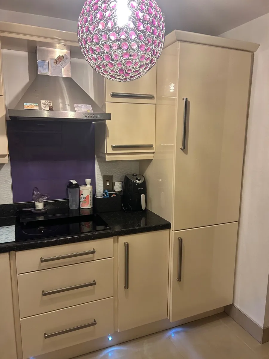 Kitchen - Image 4