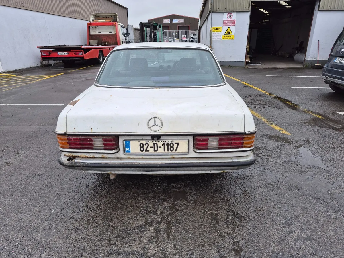 Mercedes-Benz Other 1982 - Image 3