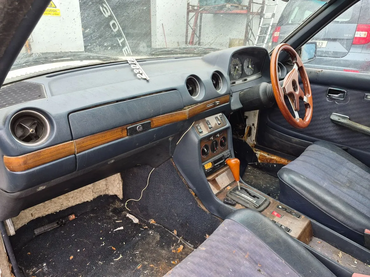 Mercedes-Benz Other 1982 - Image 4